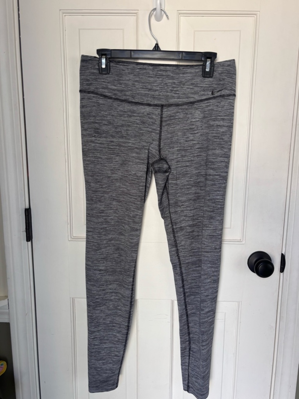 Nike Gray Dri-Fit Leggings - Large